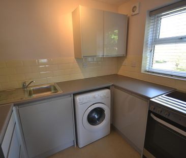 2 bedroom flat to rent - Photo 6