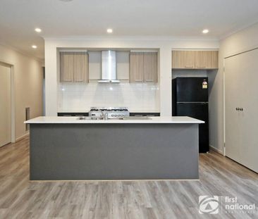 Perfectly Positioned Family Home - Photo 6