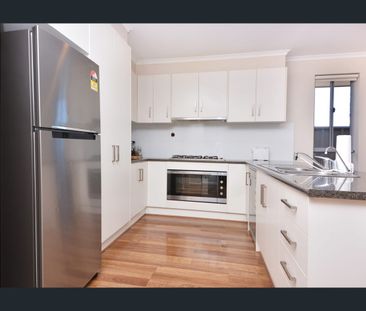 Neat as a Pin! - Photo 2