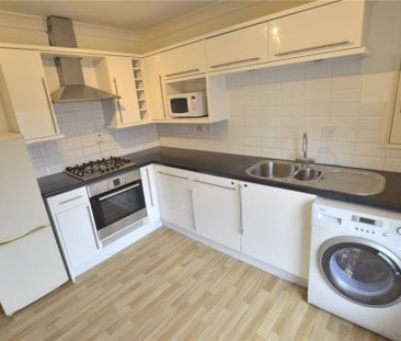 2 bedroom maisonette to rent - Photo 5