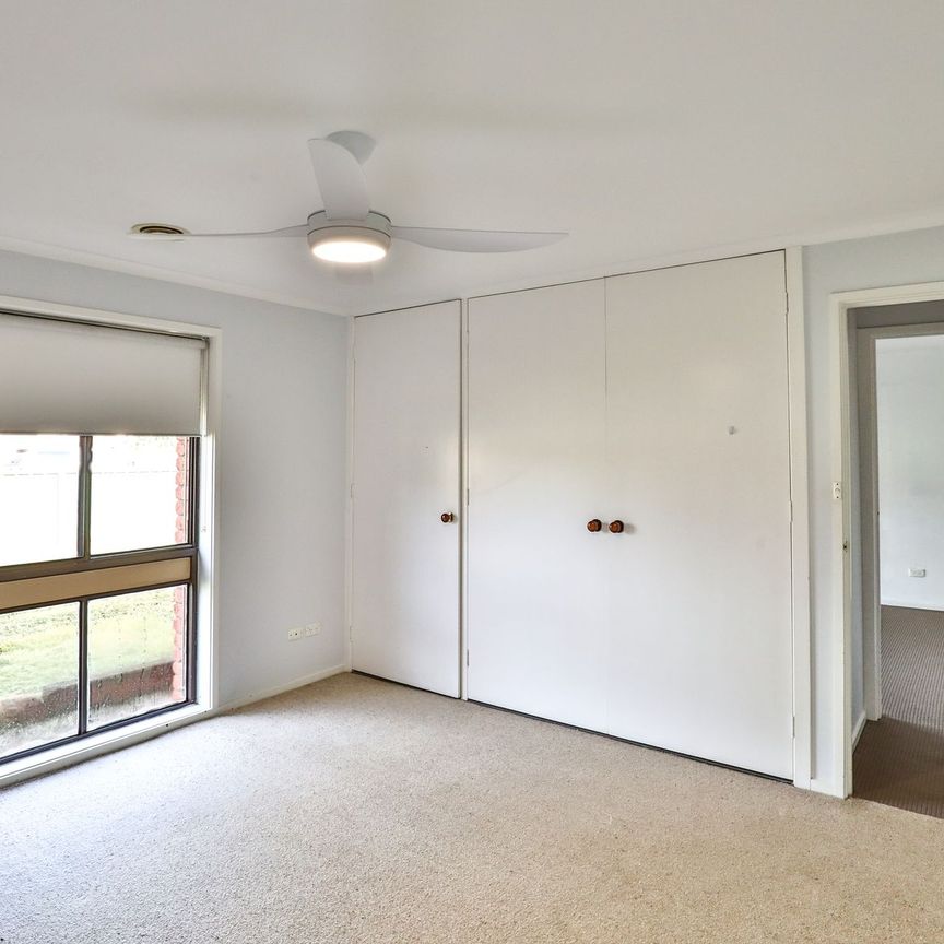 Three Bedroom House - Photo 1