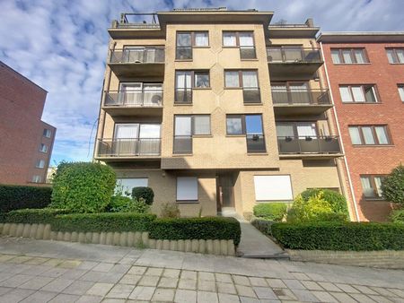 Appartement met 2 kamers en dubbele garage - Photo 2