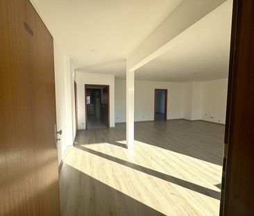 Stilvolle 2-Zimmer-Wohnung in Stolzenau – Großzügige 80 m², Loggia ... - Photo 2