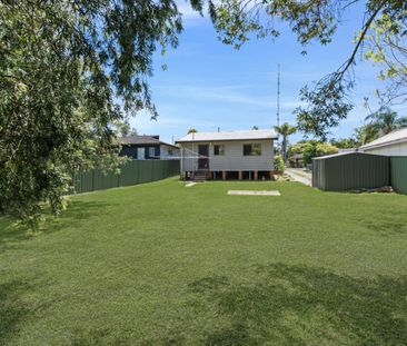 COASTAL COMFORT MEETS LAKESIDE LIFESTYLE - Photo 1