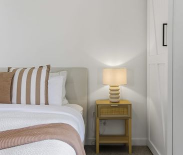 Beachside Bliss: Fully Renovated 2-Bed, 2-Bathroom apartment - Photo 4