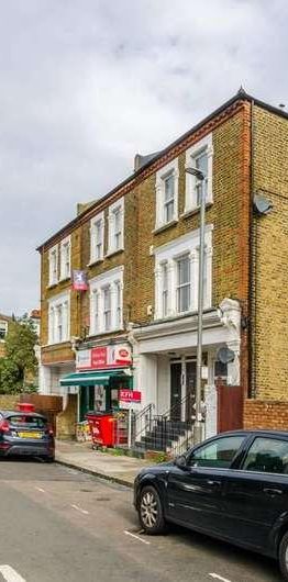 Alfriston Road, Between The Commons, SW11 - Photo 1