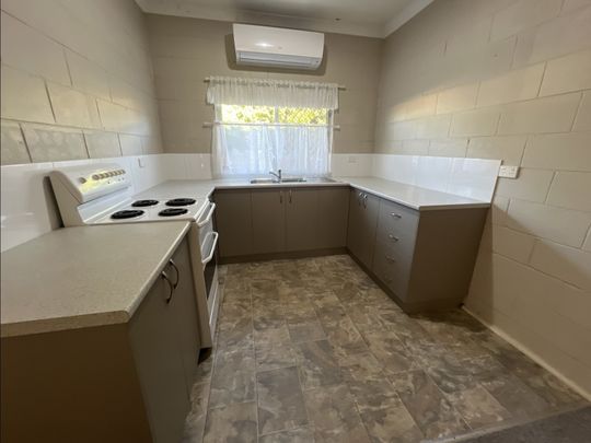 Tidy 2Bed Unit - Photo 1