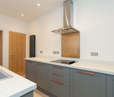 2 bedroom terraced house to rent - Photo 5