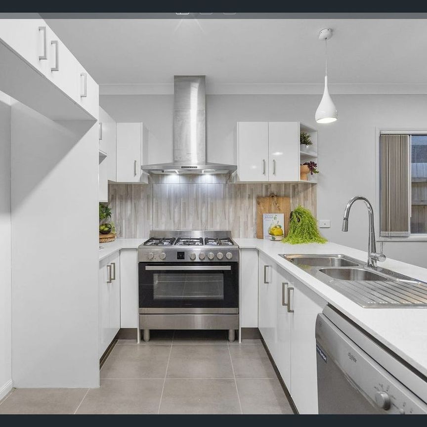 Stunning Heathwood Home - Photo 1