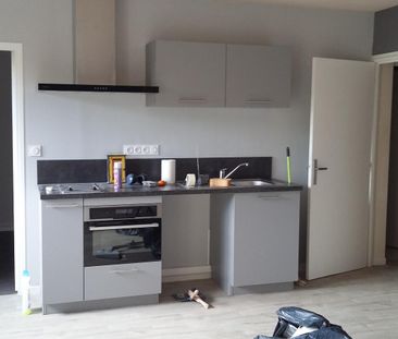 A LOUER ANGERS DOUTRE - GRAND T1BIS situé 23 rue ... - Photo 2