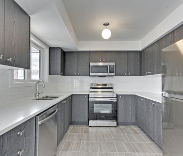 For Lease - 31 Appletree Lane, Barrie, Ontario - Photo 6