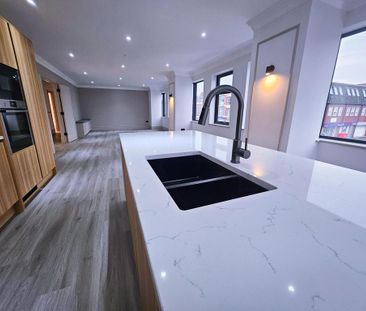 4 bedroom apartment to rent - Photo 2