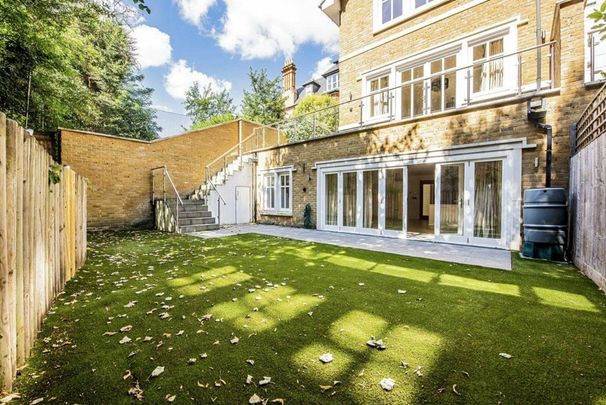 St. Annes Mews, West Wimbledon, SW20 - Photo 1