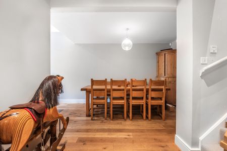 Clapham Park Road, Clapham, London, SW4 - Photo 3