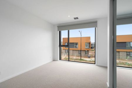 Brand new townhouse with Low-Maintenance Living - Photo 2