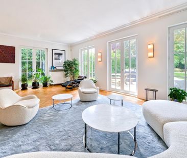 situation exceptionnelle : superbe villa en bordure du Leopold club - Photo 3