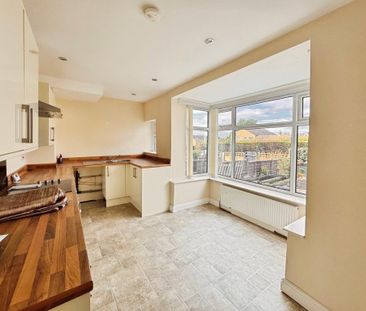 3 bedroom terraced house to rent - Photo 2