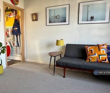 2 bedroom maisonette to rent - Photo 2