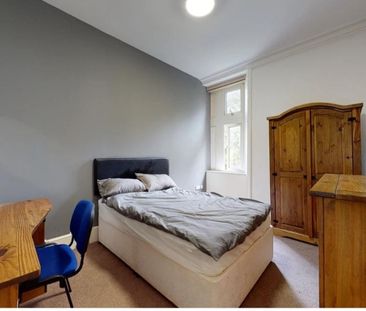 4 bedroom apartment to rent - Photo 6