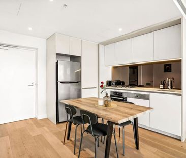 Darling Square Luxury High Level Two Bedroom with Views - Photo 3