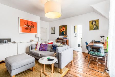 2 bedroom flat to rent - Photo 2