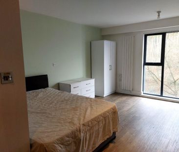 Studio to rent - Photo 3