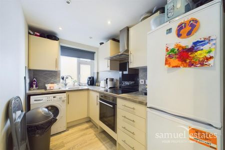 1 bedroom flat to rent - Photo 4