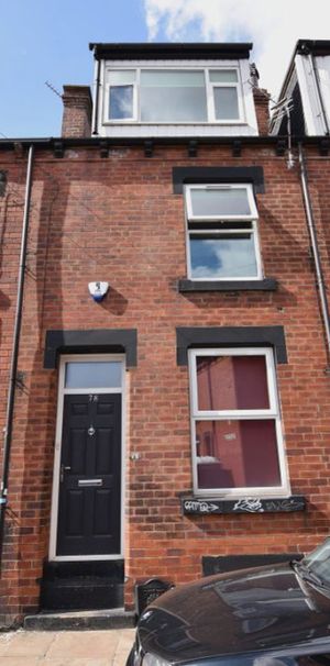 4 bedroom House in Royal Park Road, Leeds - Photo 1