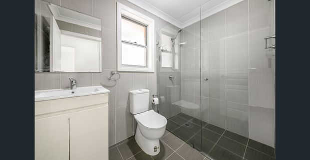 ELECTRICITY & WATER INCLUDED!! Airconditioned, Two Bedroom Granny Flat in Quiet Cul-de-sac! - Photo 1