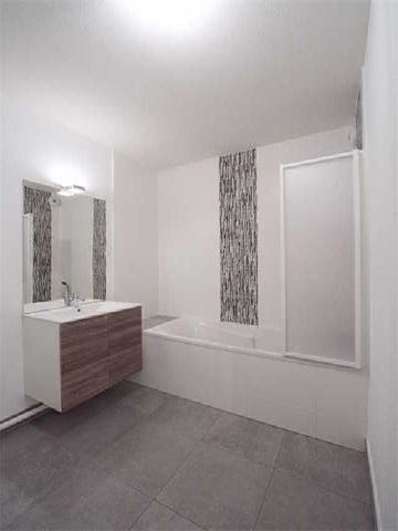 Location Appartement 58.01 M² SAINT-LOUIS 779 € - Photo 5