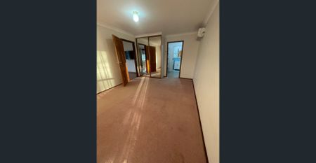 One bedroom home, Electricity, and Water included in rent - Photo 5