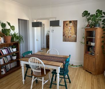 Grand 3 1/2 Au Centre-Ville Sherbrooke - Photo 3