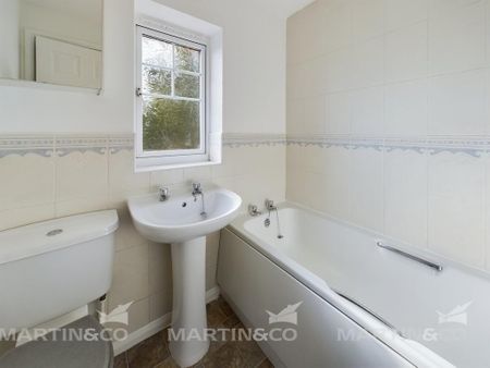 3 bedroom end of terrace house to rent - Photo 5