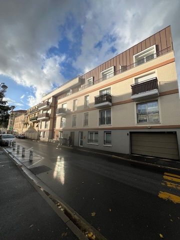 STUDIO MEUBLE - CENTRE GARE - 25M² - Photo 5