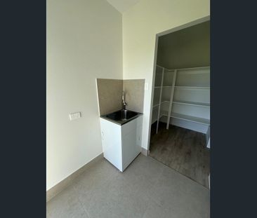 Brand New 4-Bedroom Coastal Home in beautiful Coral Cove - Photo 6