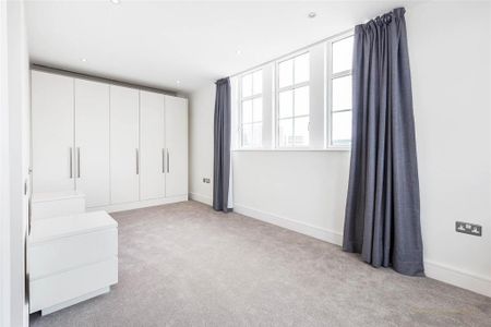 3 bedroom flat to rent - Photo 3