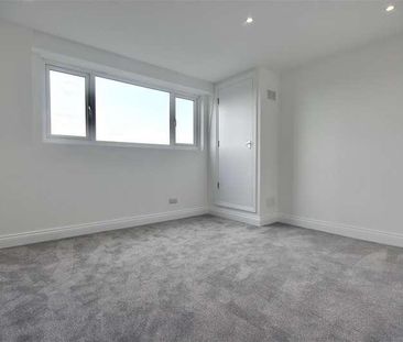 Forbes Court, North End, Portsmouth, PO2 - Photo 2