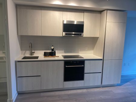 For Lease - 110 Broadway Avenue Unit# 312, Toronto, Ontario - Photo 4