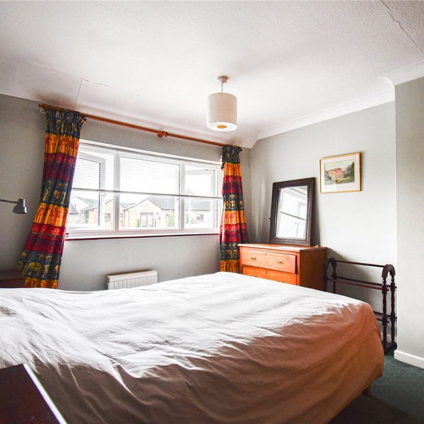 Well presented 3 bedroom house situated just to the north of city offering excellent access to the Science Parks and Cambridge north railway station. Furnished. - Photo 1
