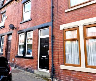 4 bedroom House in Gordon Terrace, Leeds - Photo 4