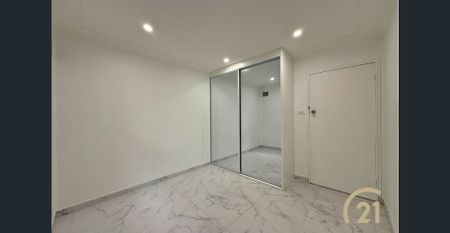 Newly Renovated Family Home in the Heart of Smithfield! - WATER INC! - Photo 4