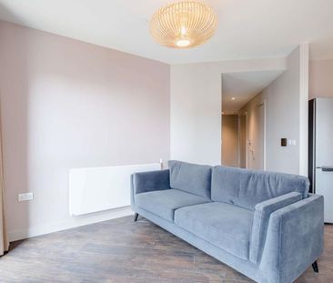 2 bedroom apartment to rent - Photo 2