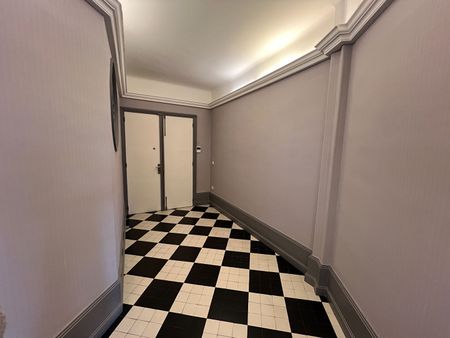 Location Appartement 5 pièces 126m² - Photo 3