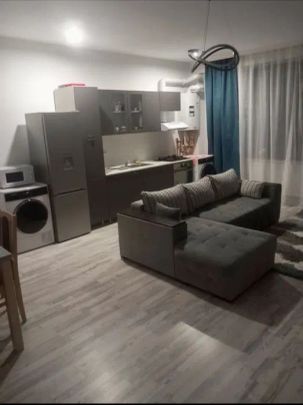 Inchiriez apartament 2 camere 60mp utili, zona campus universitar - Photo 1