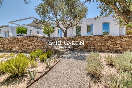 Sérénité entre Mer et Oliviers : Villa avec Vue Panoramique sur la Mer - Photo 5