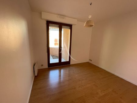 Location Appartement 2 pièces 48m² - Photo 4