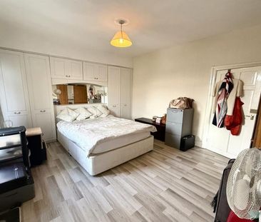 3 Bedroom Terraced To Let - Photo 5