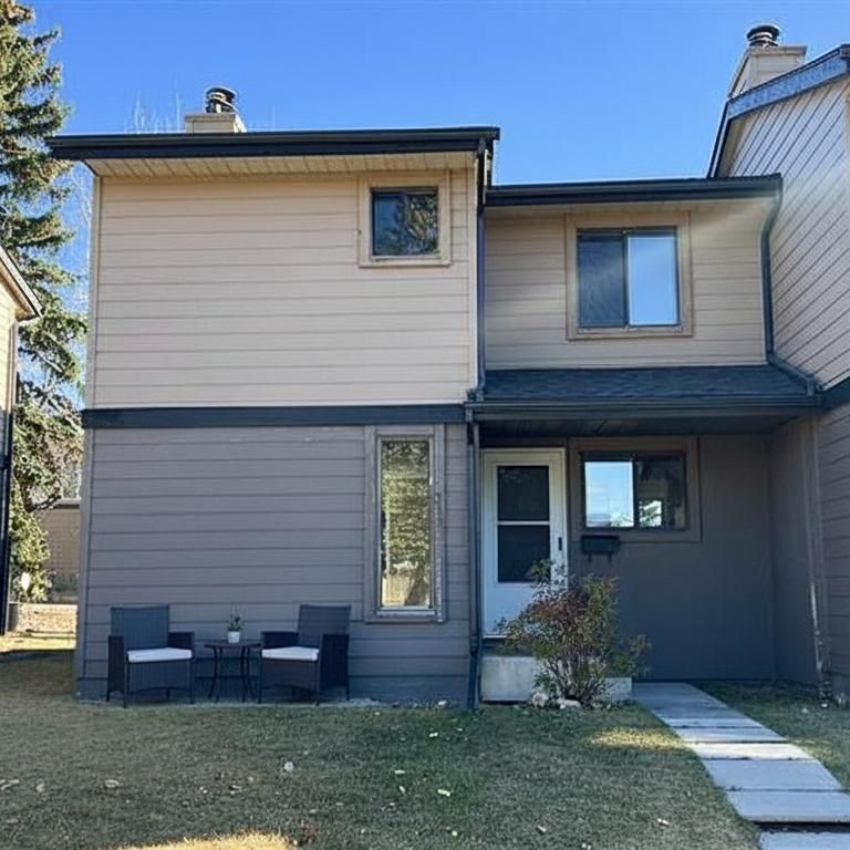 Beddington Heights Village - Photo 1