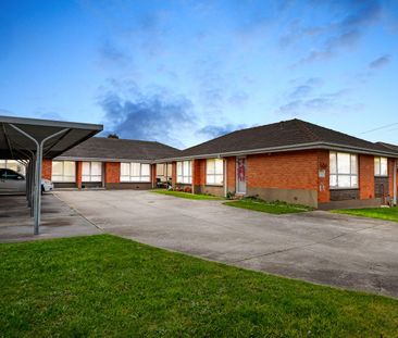 Fully Renovated 1 Bedroom - Photo 6