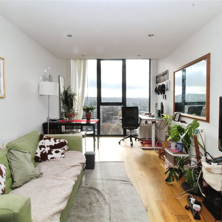 Masons Avenue, Croydon, CR0 9WX - Photo 1